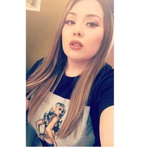 Meet your Posher, Iris